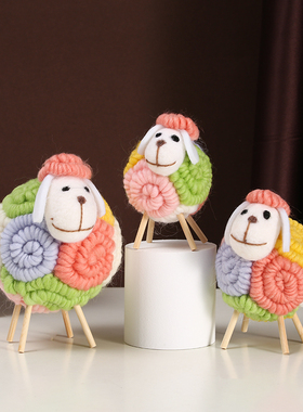 创意可爱小羊治愈系小物件办公室桌面工位房摆件房间装饰女生礼物