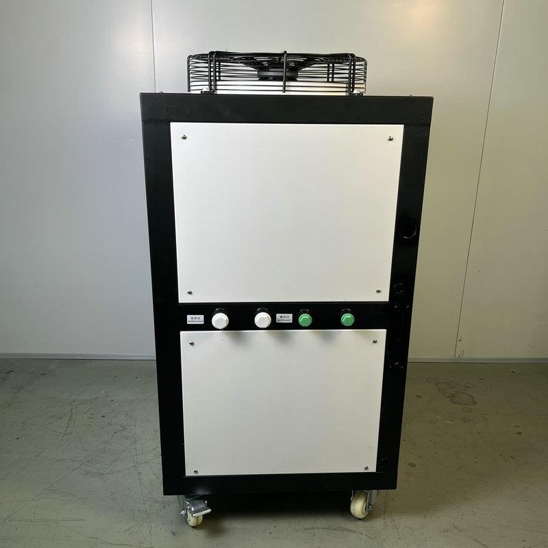 本高BKW-3000风冷式冷水机工业冻水机模具降温卧式立式水制冷设备 - 图1