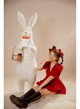 彷真兔子模型腮红兔摆件招财元宝毛绒兔商场橱窗展示拍摄摄影道具