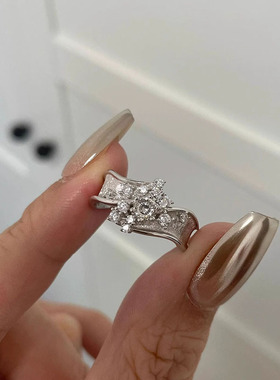 小红书爆款拉丝繁花闪钻宽面锁边戒指女小众设计感食指戒