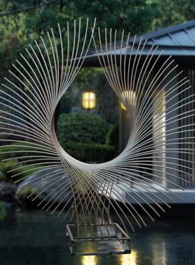 大型不锈钢抽象凤尾雕塑定制金属镂空创意翅膀装饰园林景观品水景