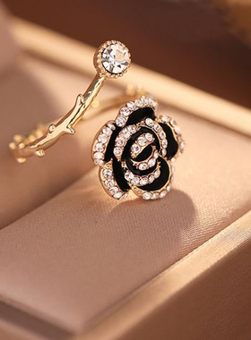 新款个性复古时尚气质首饰镶水钻黑色花朵开口滴油指环山茶花戒指