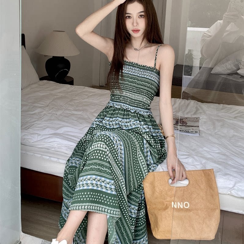 Q3Y2026年春夏新款女装黑色无袖简约风格宽松版型连衣裙