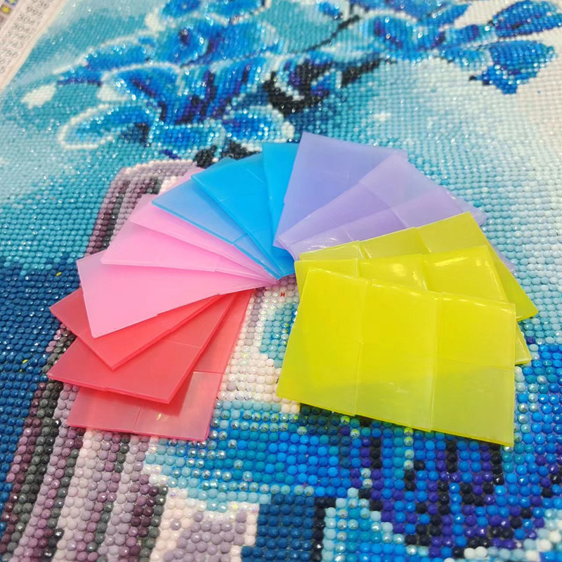 优质钻石画胶泥大尺寸盒装便携式十字绣点钻胶泥工具饰品点钻胶泥,淘宝优惠券,粉丝福利购,淘宝优惠卷