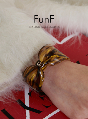 FunF/乐纷绮小众轻奢醋酸气质时尚蝴蝶结女士手环手镯 褶光蝴蝶结