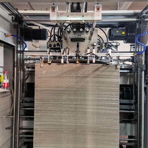 平压平模切机全自动啤机纸箱机械设备PVC商标拼图片材压痕模切机 - 图2