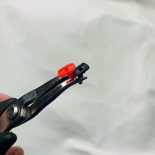 合能矩阵T型羽毛球拍护线钉护线管尼龙还厚防塌陷双线孔2.6*9.5