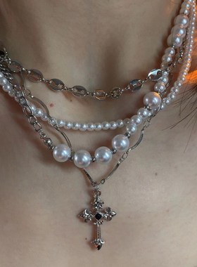 高级百搭~一条多层珍珠链条十字架吊坠项链秋冬小众设计感毛衣链