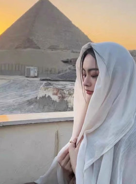 青海茶卡盐湖旅游拍照大红色棉麻围巾女沙漠防晒披肩海边旅游纱巾