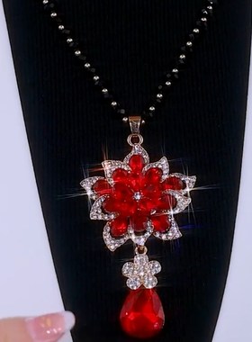 红色水晶项链花朵毛衣链长款高级感2022年新款潮百搭秋冬挂件配饰