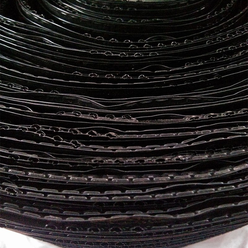 滴灌带微喷带16mm迷宫带滴管滴水带节水带农用大棚膜下管滴灌设备 - 图1