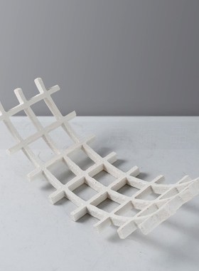 现代北欧创意弯形网格果盘拱门摆件样板J间展厅书柜茶几软装工艺