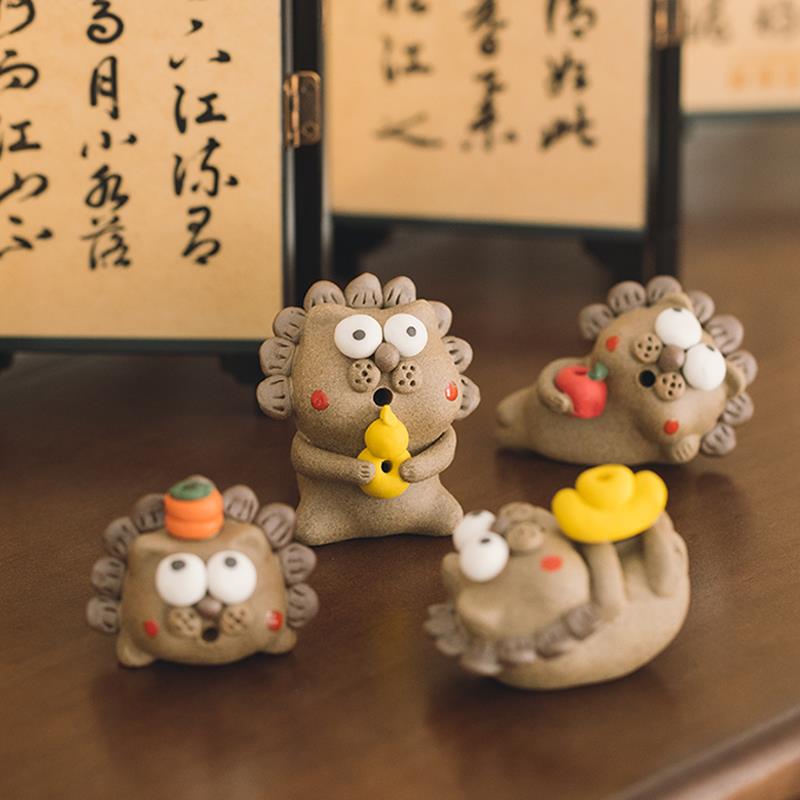 迷你可爱狮子貔貅狻猊线香香插陶瓷茶宠摆件精品可养茶几装饰柿子 - 图0