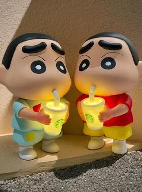 蜡笔小新卧室带灯款家居装饰书房车载摆件可爱呆萌小新夜灯摆设