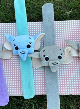 毛绒玩偶啪啪圈卡通公仔手环星之卡比拍拍圈大象手腕带小红书同款