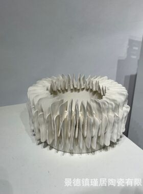 纯手工异形陶瓷艺术摆件 手工捏花边拼接创意白色果盘、软装家居