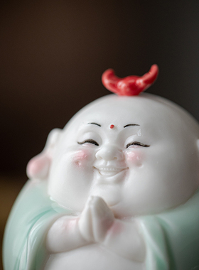 创意陶瓷大肚弥勒佛摆件可爱招财笑佛家居客厅办公桌面装饰工艺礼