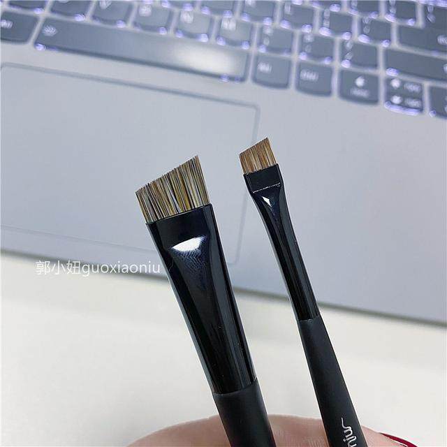 郭小妞 便携双头眉刷超薄斜角眼线刷勾勒眉形宽版眉刷专业化妆刷,淘宝优惠券,粉丝福利购,淘宝优惠卷