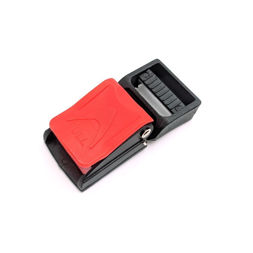 Universal three-section chin buckle for electric motorcycle helmet