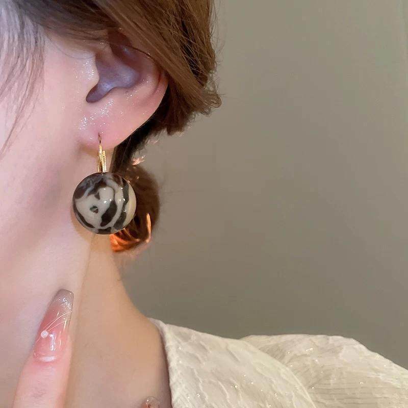 纯银耳钉925银针秋冬新品美拉德豹纹圆球耳扣耳环法式小众港风,淘宝优惠券,粉丝福利购,淘宝优惠卷