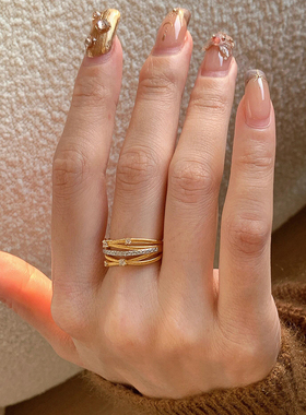 金色拉丝戒指缠绕排钻精致小众