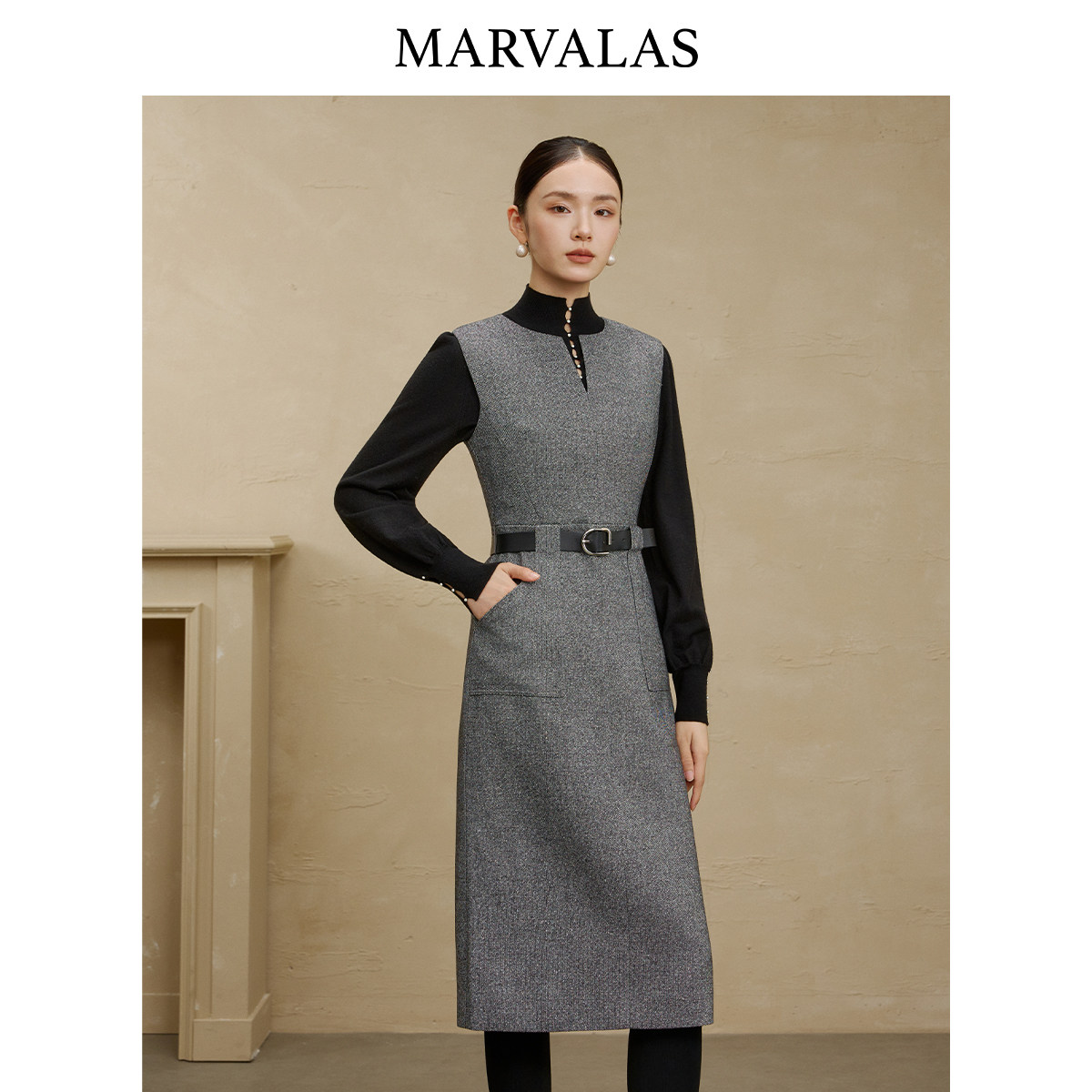 【添添粉丝专属】曼德诗收腰无袖连衣裙2025冬季新款绵羊毛混纺裙,淘宝优惠券,粉丝福利购,淘宝优惠卷