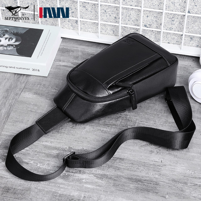 New high-end men's genuine leather chest bag, a good choice for travel
