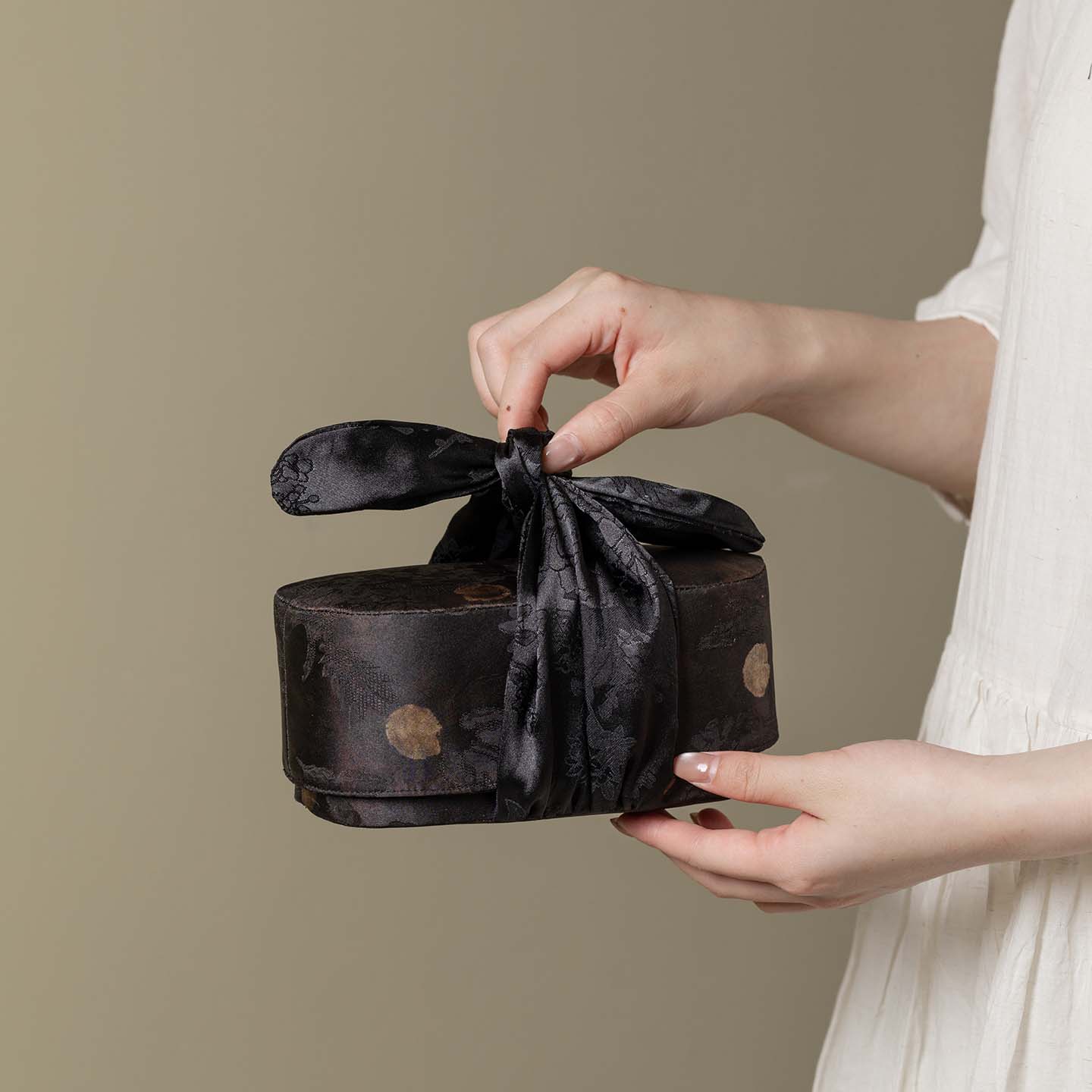 New Chinese Zen style storage box, portable tea set, master cup storage bag, thickened polka dot flower tea bag