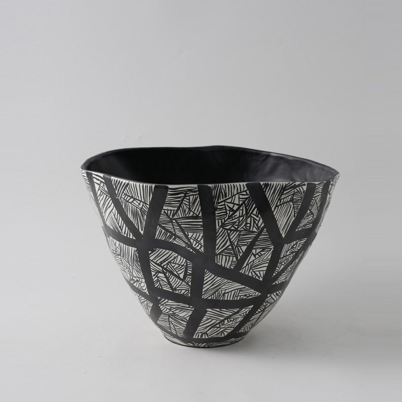 简约现代黑白手绘异形陶瓷花瓶酒店民宿客厅家居饰品高级感插花器,淘宝优惠券,粉丝福利购,淘宝优惠卷