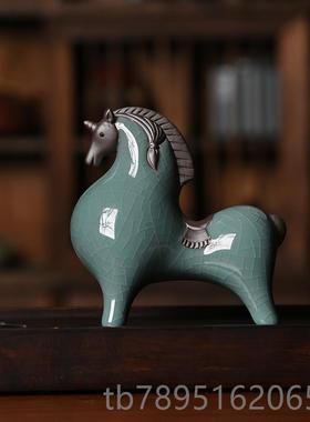 高档陶瓷唐马摆件小号饰财客招厅玄肖关酒柜桌面装品办公桌生马摆