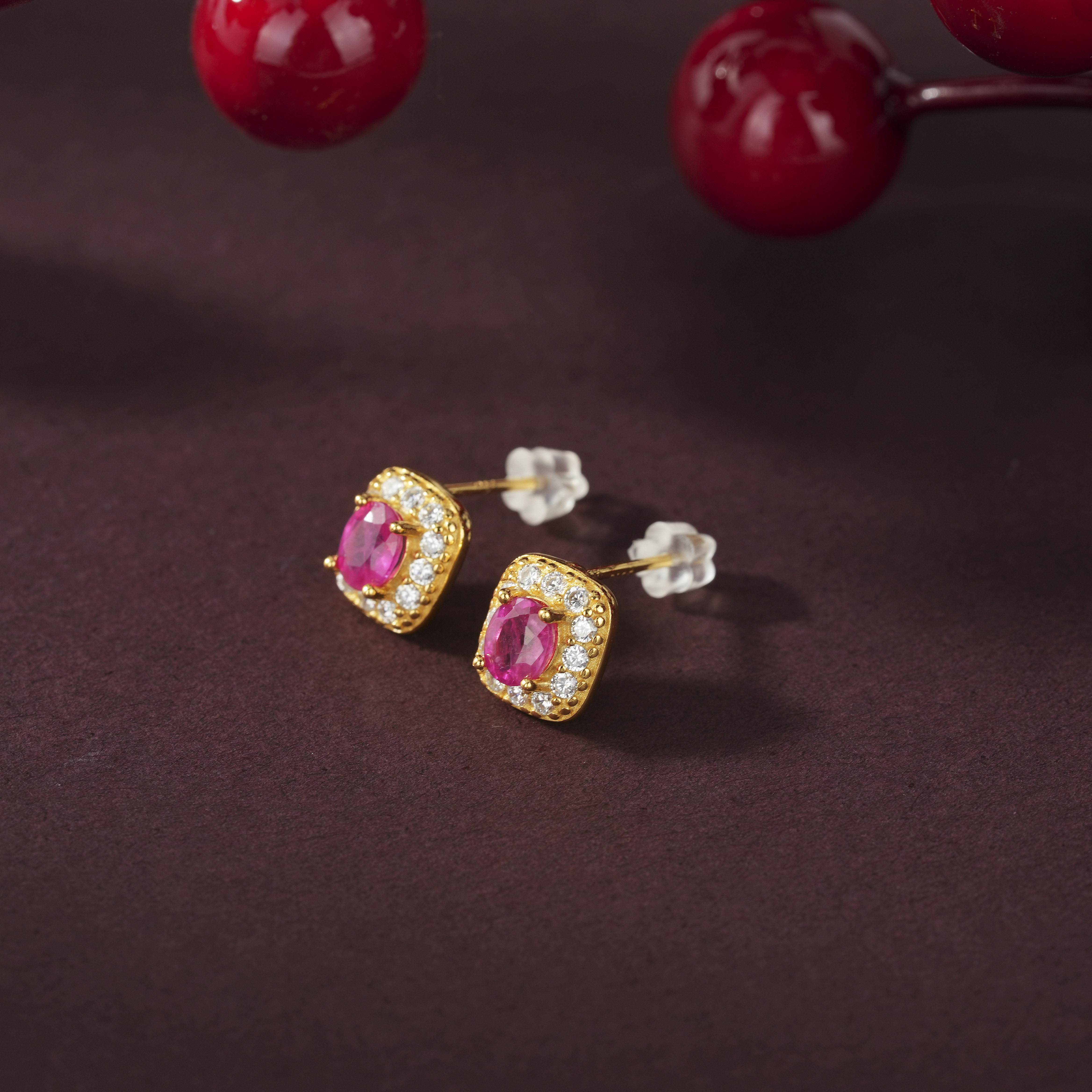 云上叙25 DS02631-红宝石耳钉-多样性发其一-3*4.5mm（甄选）,淘宝优惠券,粉丝福利购,淘宝优惠卷