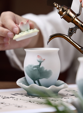 荷韵彩绘陶瓷供水杯浮雕莲花供杯佛杯圣水杯佛前大悲水摆件家用