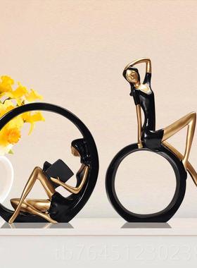 高档北欧文艺看书女孩摆件客玄关办公桌面书室房家居奢装饰品厅轻