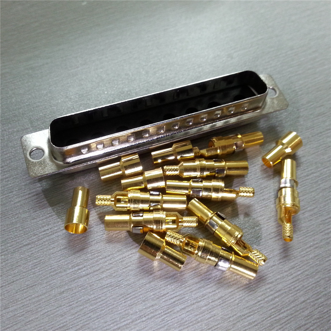 优联康混装D-SUB 8W8射频焊线公头 DB型8大芯射频同轴连接座 - 图1