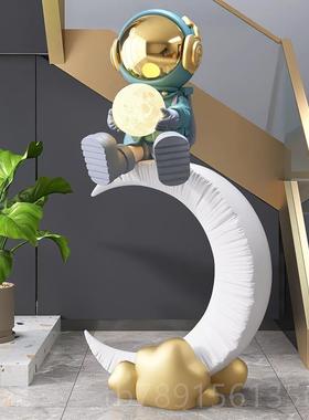 高档宇航员大型落地摆件客厅电视柜沙旁发家居迁装品灯太空人乔礼