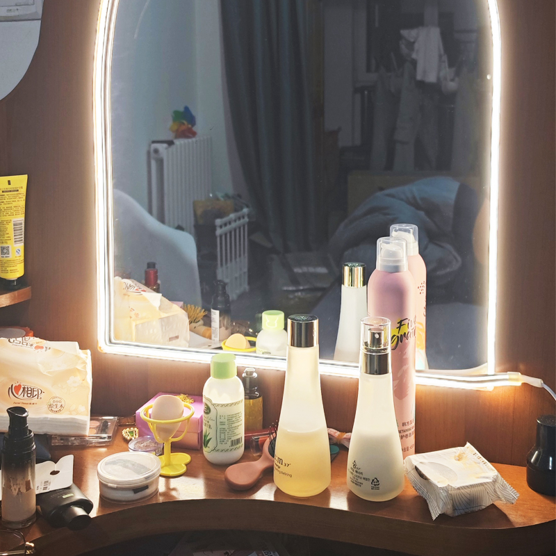 USB lamp a with 5V self-adhesive atmosphere fill-in light car decoration low-voltage chassis hand-held computer desk led light bar e-sports