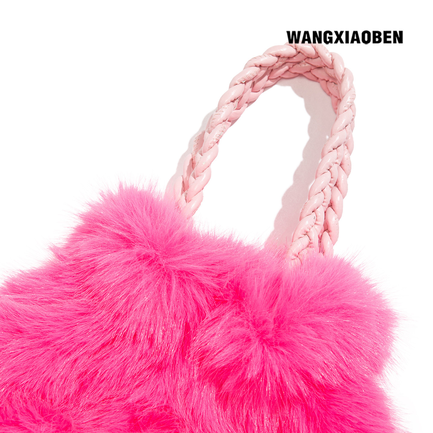 WANGXIAOBEN原创新款秋冬蓬松画筒女款时尚水桶包手提包CD2011618 - 图2