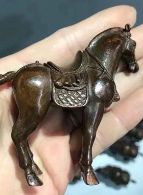 复古包浆回流实心铜小唐马摆件骏马带马鞍马驹小铜马把件战马唐马