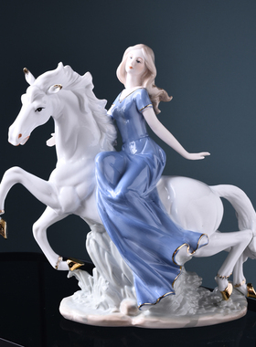 优选欧式陶瓷酒柜电视柜摆件客厅房间西洋少女骑马装饰品摆设结婚