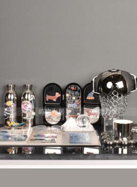 现代样板房间儿童房女儿房书桌滑雪滑板主题饰品摆件组