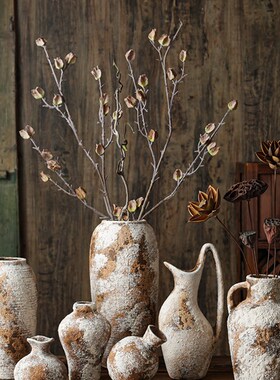 覆古Wabi-Sabi风格的陶瓷花瓶入口电视柜斑驳的旧石器壶床和早X餐