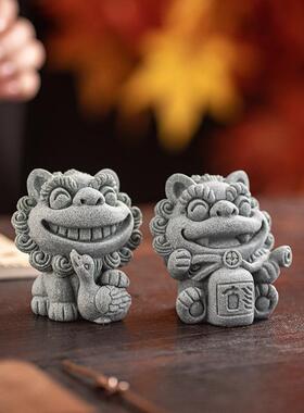 可爱小狮子送同事办公室工位情绪稳定解压小摆件茶桌茶空间装饰品