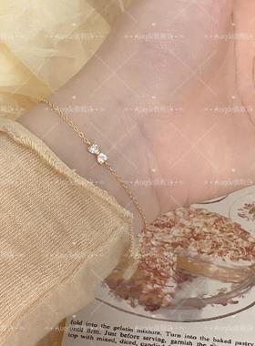 auQDE经典纤细款蝴蝶结手链