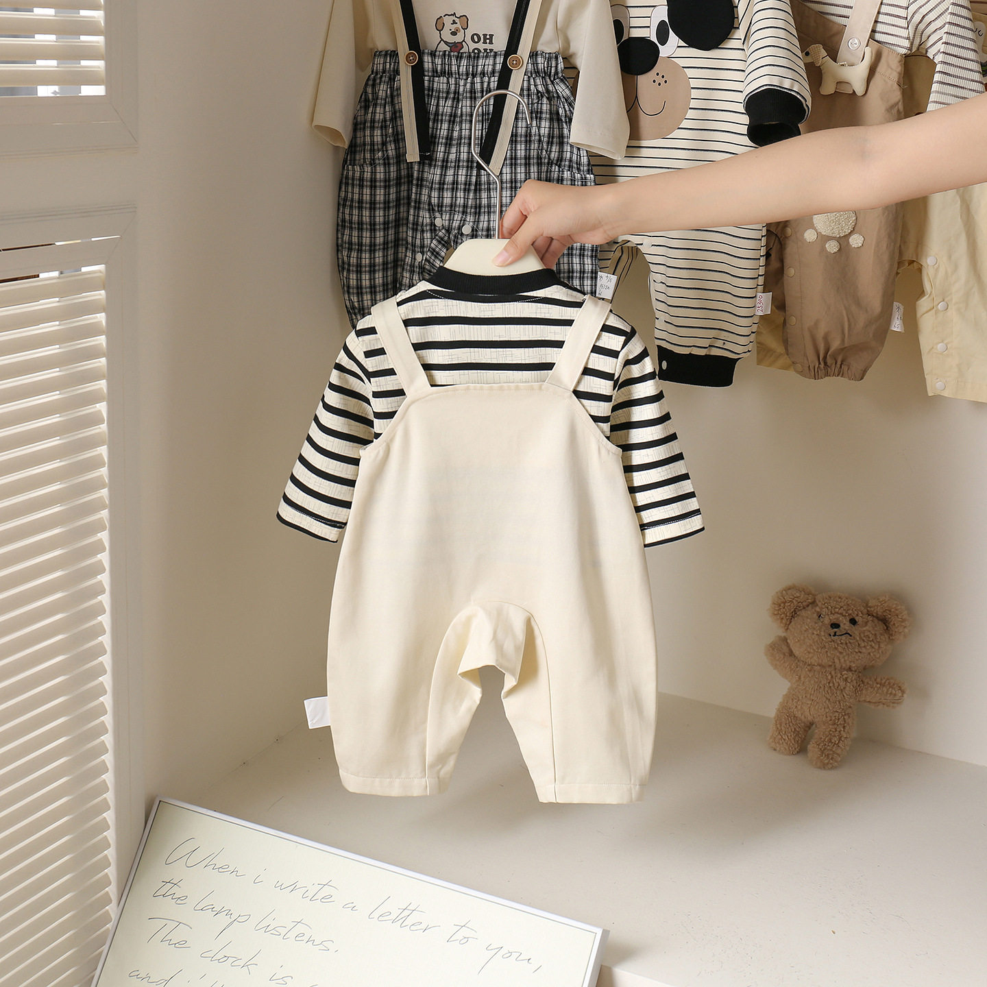 柏艺-婴儿春秋套装条纹上衣背带裤两件套宝宝卡通可爱外出服儿童,淘宝优惠券,粉丝福利购,淘宝优惠卷