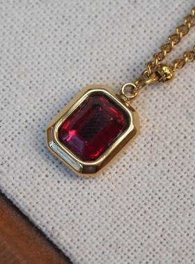 张十六红方糖钛钢毛衣链