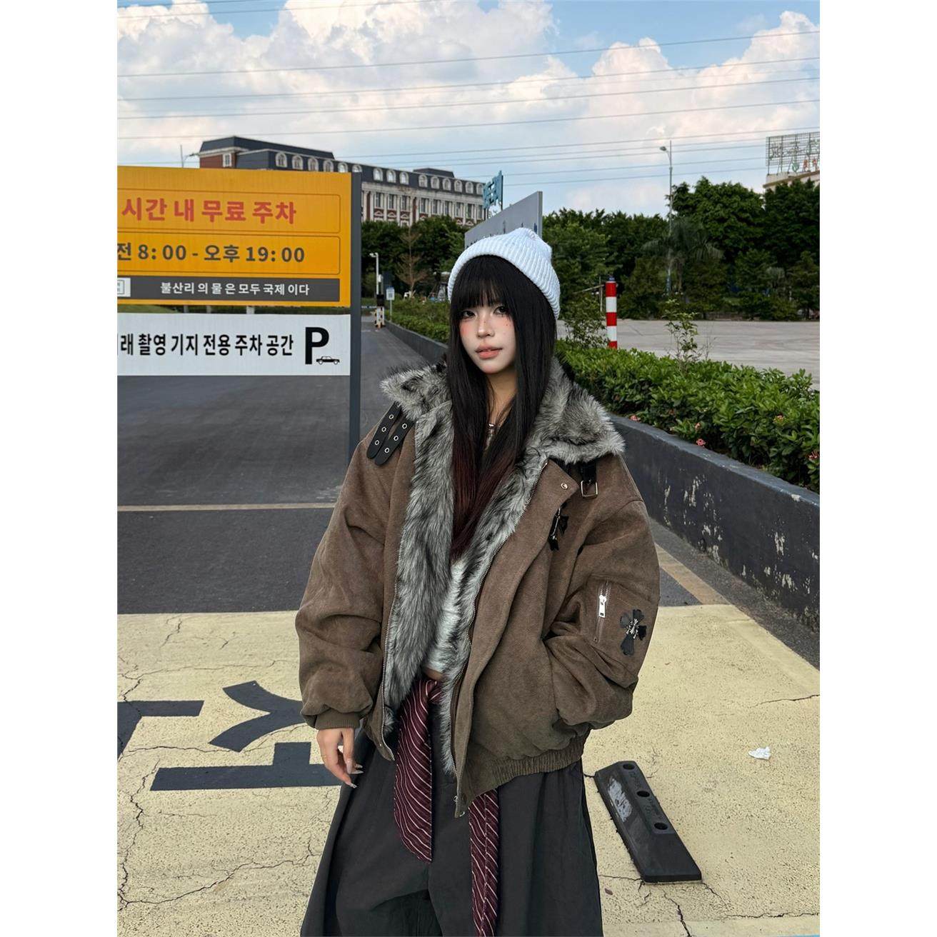 x不是好人 覆古美拉德麂皮绒外套男女冬季宽松十字架贴皮刺绣棉服,淘宝优惠券,粉丝福利购,淘宝优惠卷