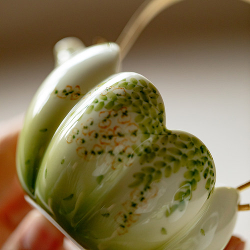 即素粉彩手绘紫藤提梁公道杯景德镇高颜值茶海高端铜把手提分茶器 - 图3