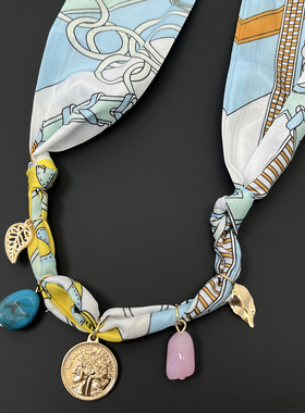 Vintage古着 Blue silk scarf metal portrait beaded necklace