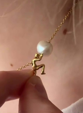 复古金色小人仿珍珠吊坠项链个性