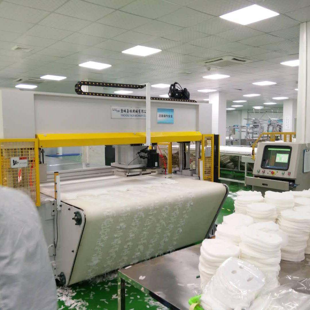 厂家直销移动式皮带送料裁断机全自动送料裁断机面膜裁断机,淘宝优惠券,粉丝福利购,淘宝优惠卷